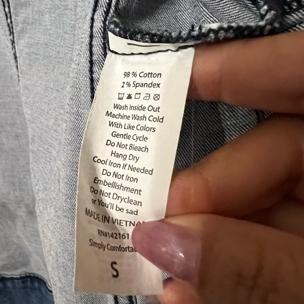 Lularoe Denim Jacket Women’s Size Small - Picture 5 of 5